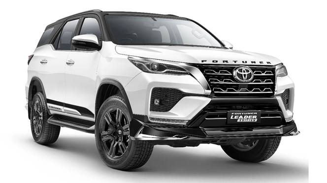 TOYOTA FORTUNER